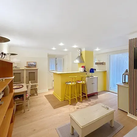 Les Fleurs Apartmán