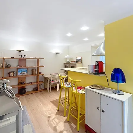 Les Fleurs דירה *