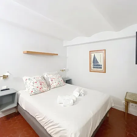 Apartament Les Fleurs *